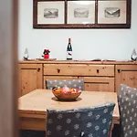דירה Maison Carrel Elegant 7 *